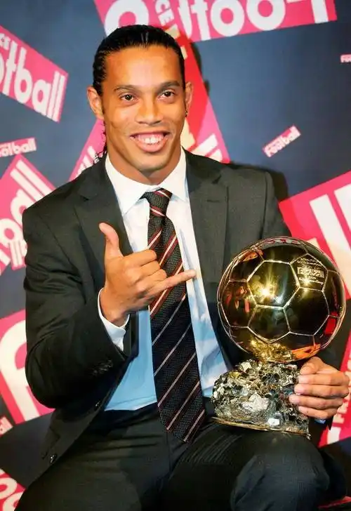 也用实际行 也用实际行